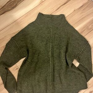 Universal Thread Olive Green Turtleneck Sweater